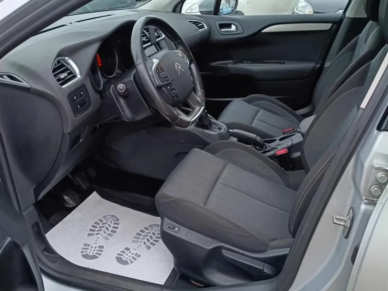 Billede 7 - Citroën C4 1,6 HDI Attraction 90HK 5d