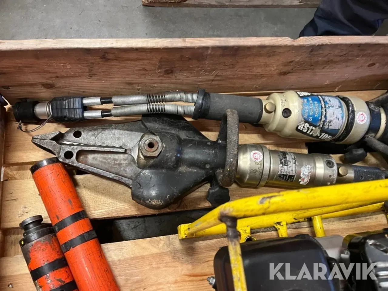 Billede 3 - Frigørelses værktøj + pumpestation