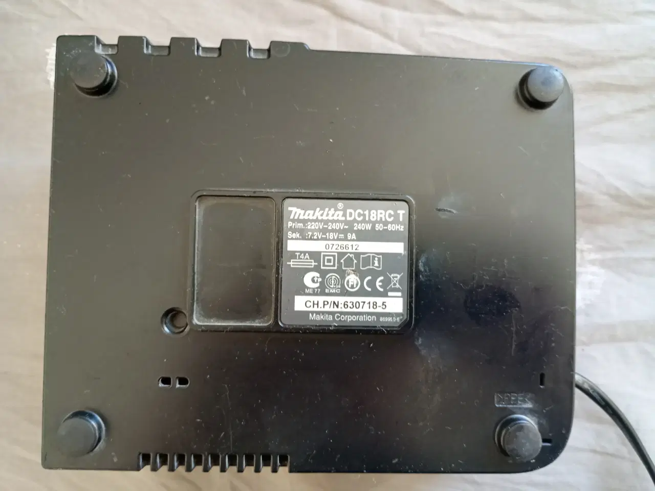 Billede 3 - Original Makita oplader som ny Den virker som