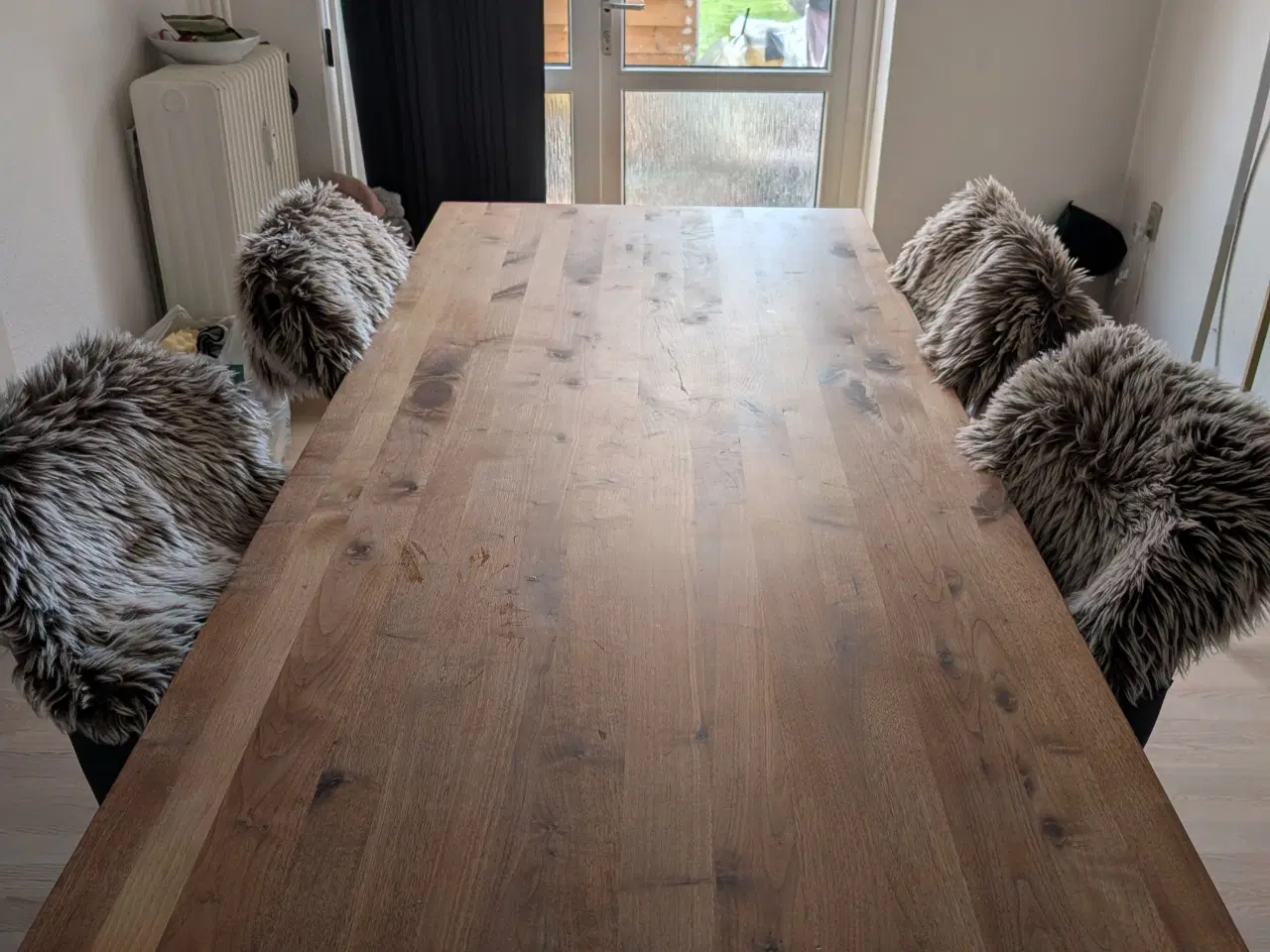 Billede 1 - spisebord i hårdt træ