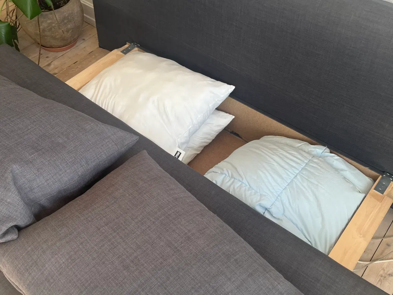 Billede 5 - Praktisk og velholdt sovesofa