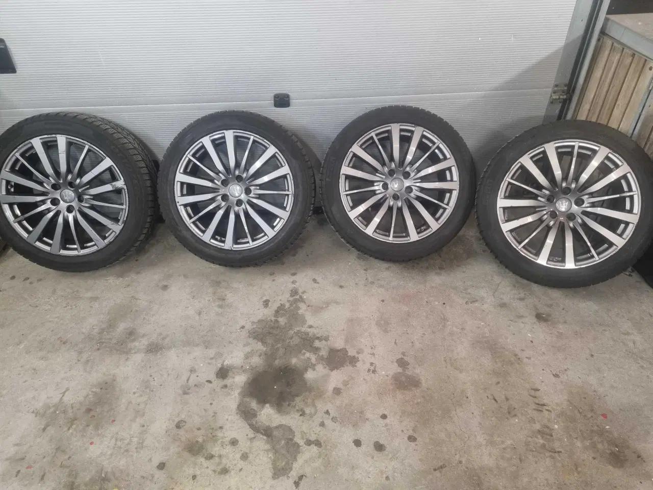 Billede 1 - 5x114,3 19" Maserati med Firelli Vinterdæk 