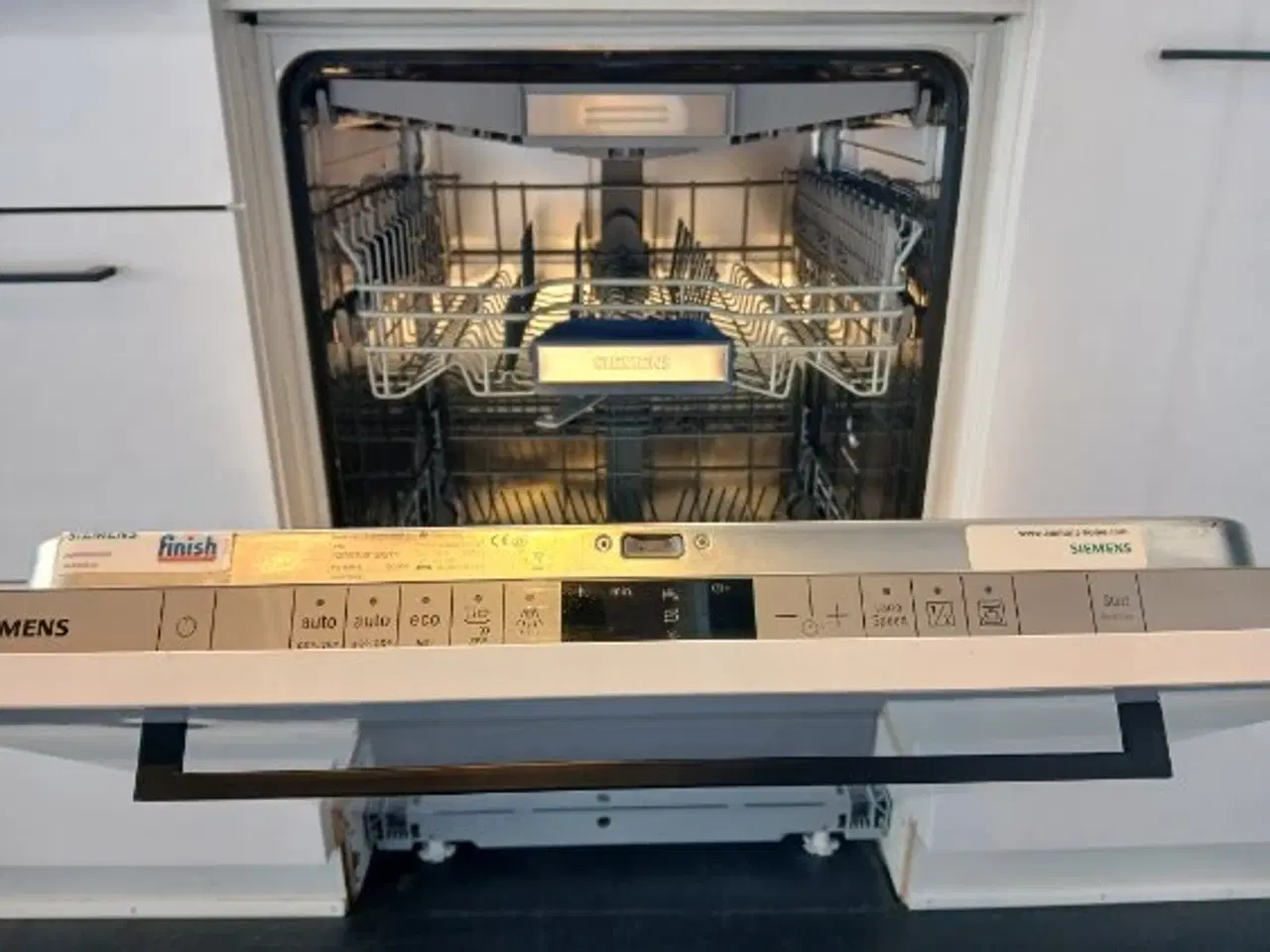 Billede 1 - Siemens fuldt integreret opvaskemaskine incl låge