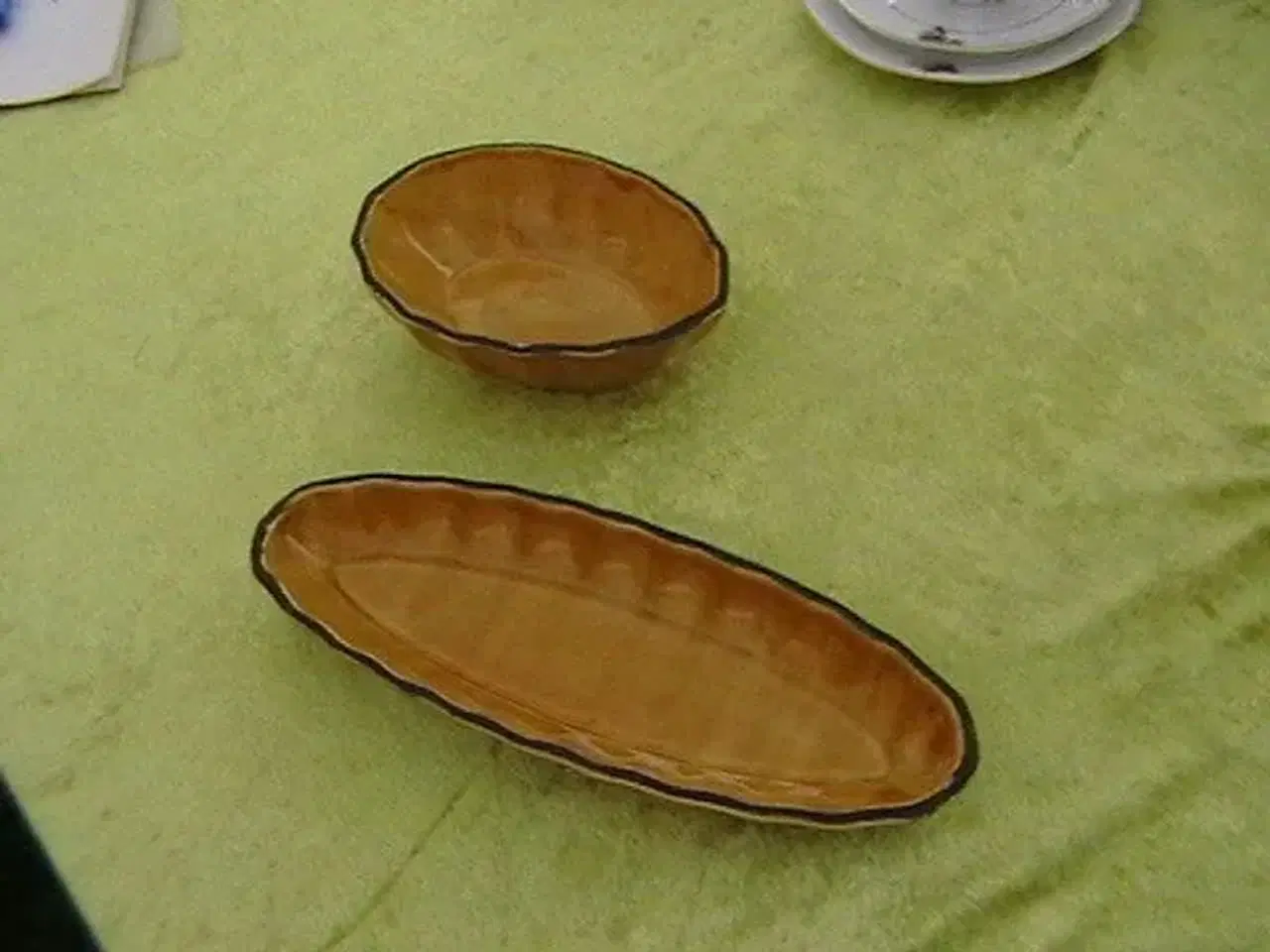Billede 8 - RETRO Keramik skål m/ låg + 2 " assiette