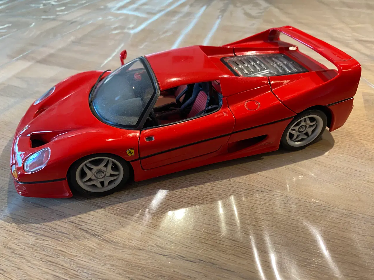 Billede 2 - Ferrari F50, skala 1:18