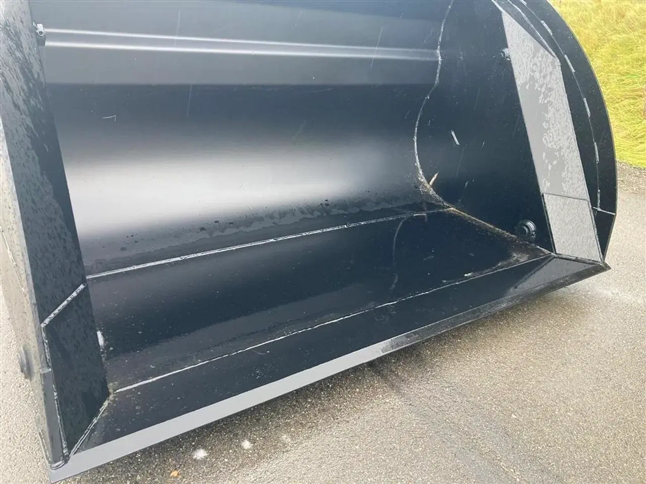 Billede 5 - JST Højtipskovl str.1 280 cm bred monteret med BM Fæste