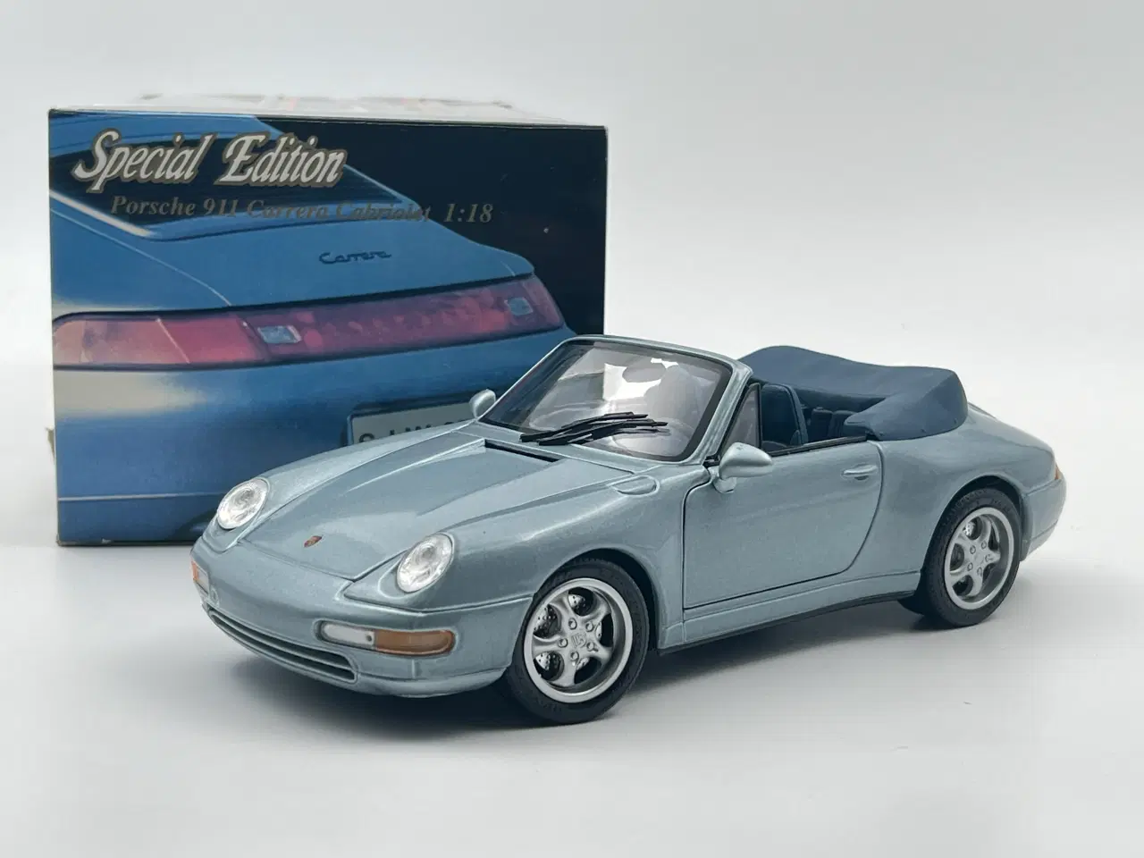 Billede 1 - 1994 Porsche 911 Carrera / 993 Cabriolet - 1:18 