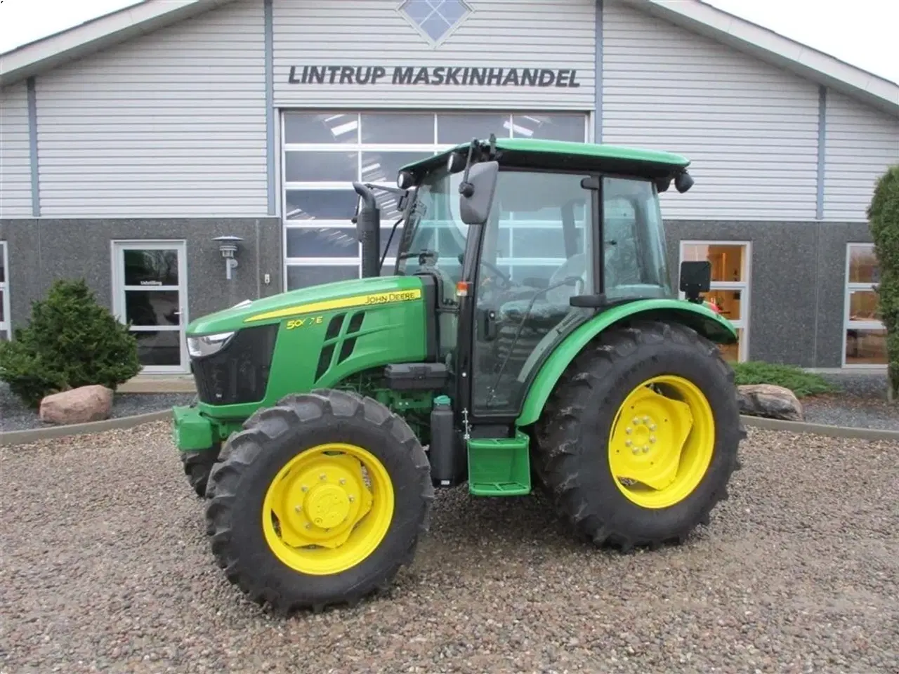 Billede 1 - John Deere 5075E med koblings frit vendergear ved rattet og 40kmt gearkasse