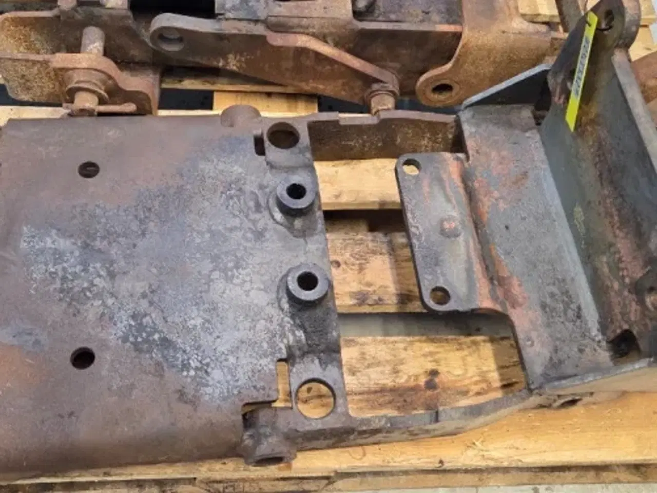 Billede 14 - New Holland M115 Hitch Træk Kit 82012769