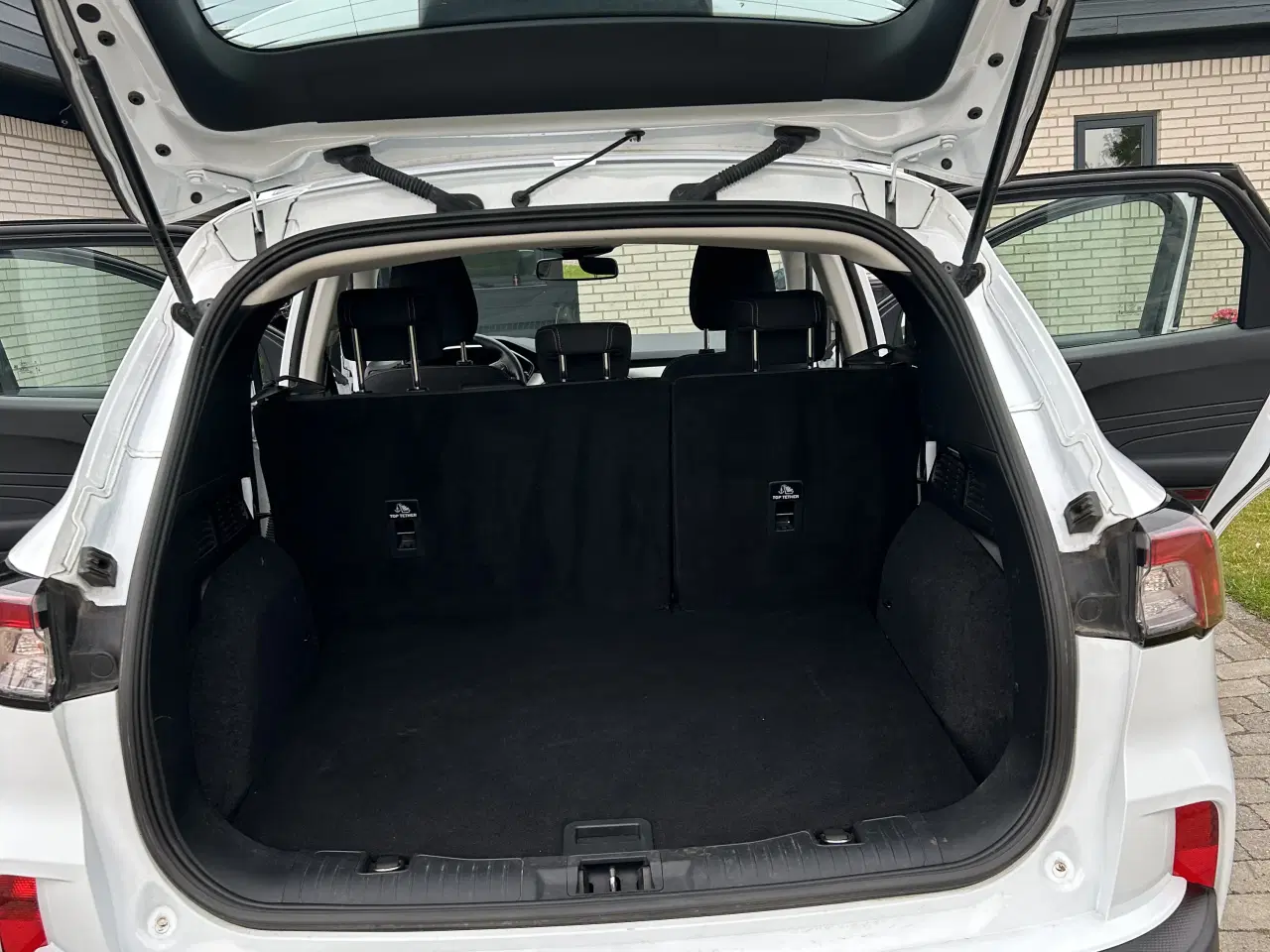 Billede 10 - Velholdt Ford kuga 2.5 phev st line 2021 88000km
