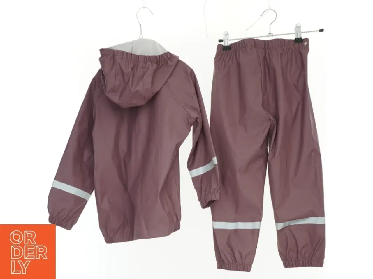 Billede 1 - Regnsæt fra Base Camp (str. 116 cm)
