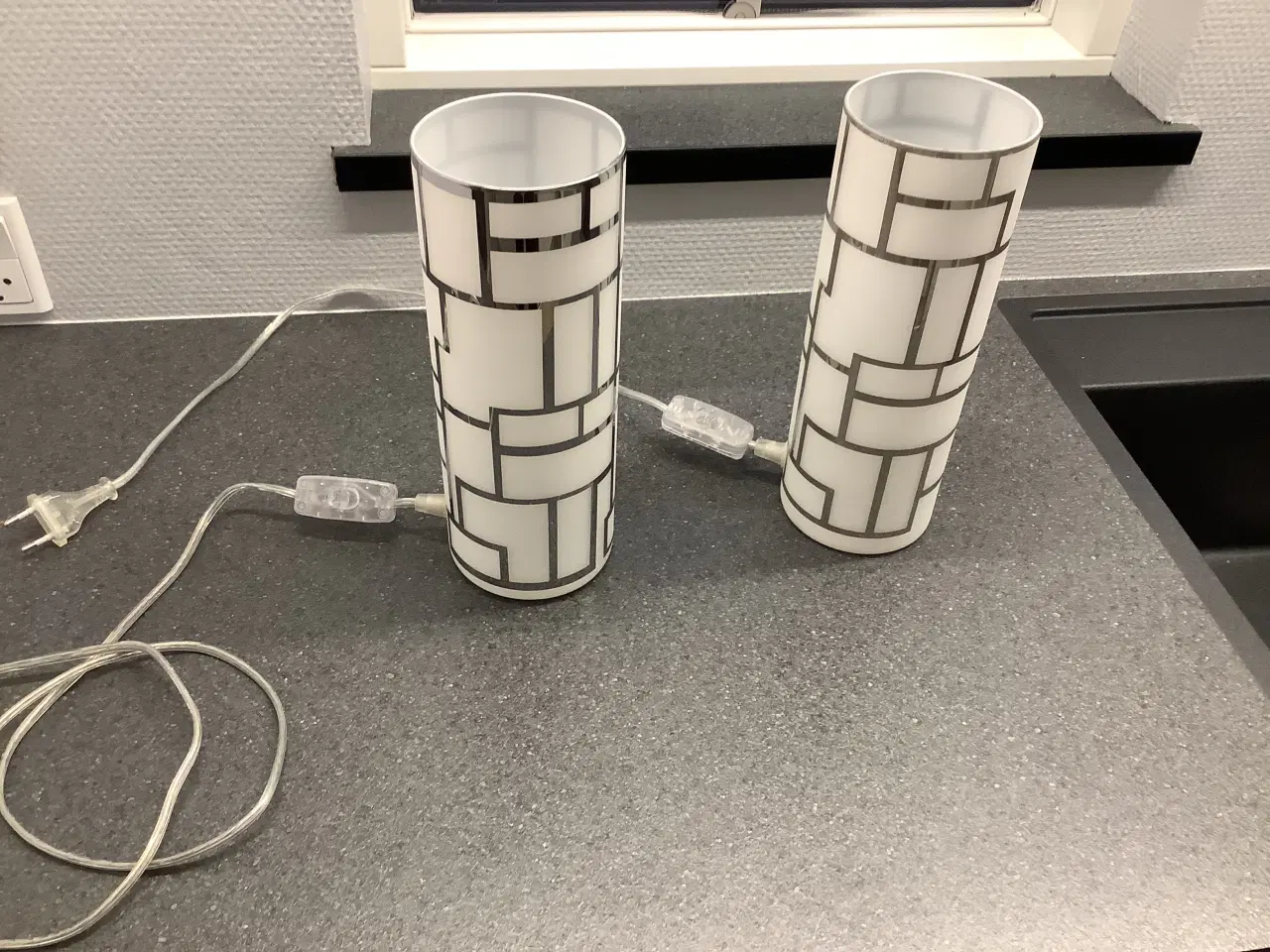 Billede 2 - 2 Fine bordlamper