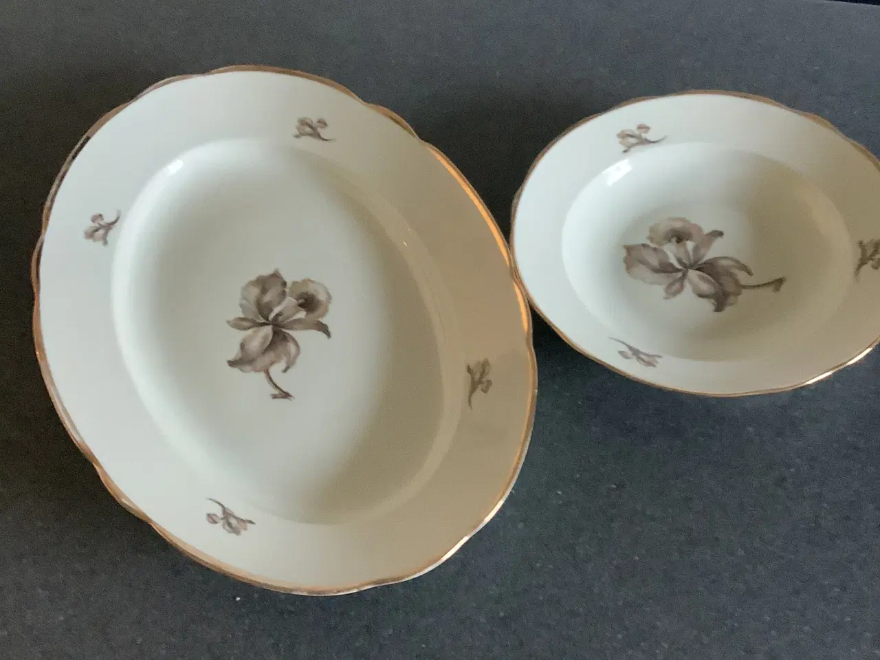 Billede 1 - Serverings fad og skål fra Københavns porcelæn