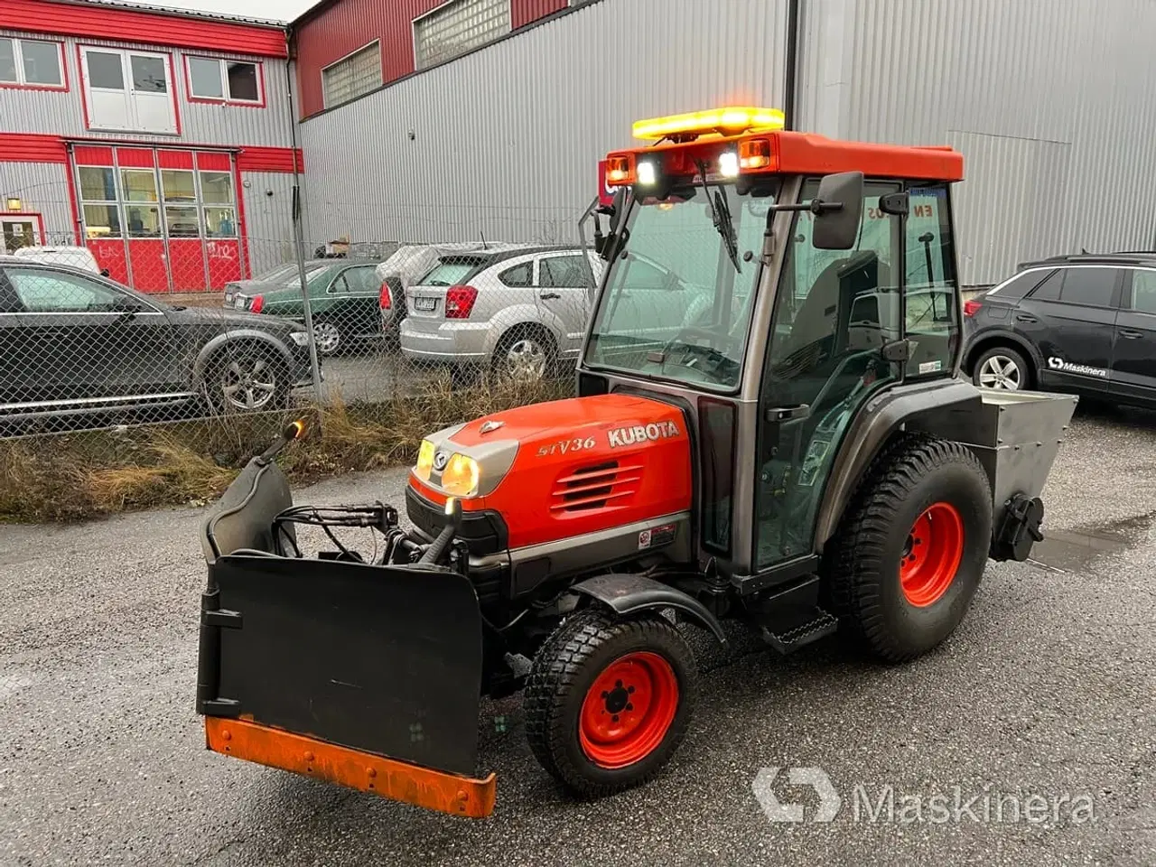 Billede 1 - Redskapsbärare Kubota STV-36 med snöutrustning