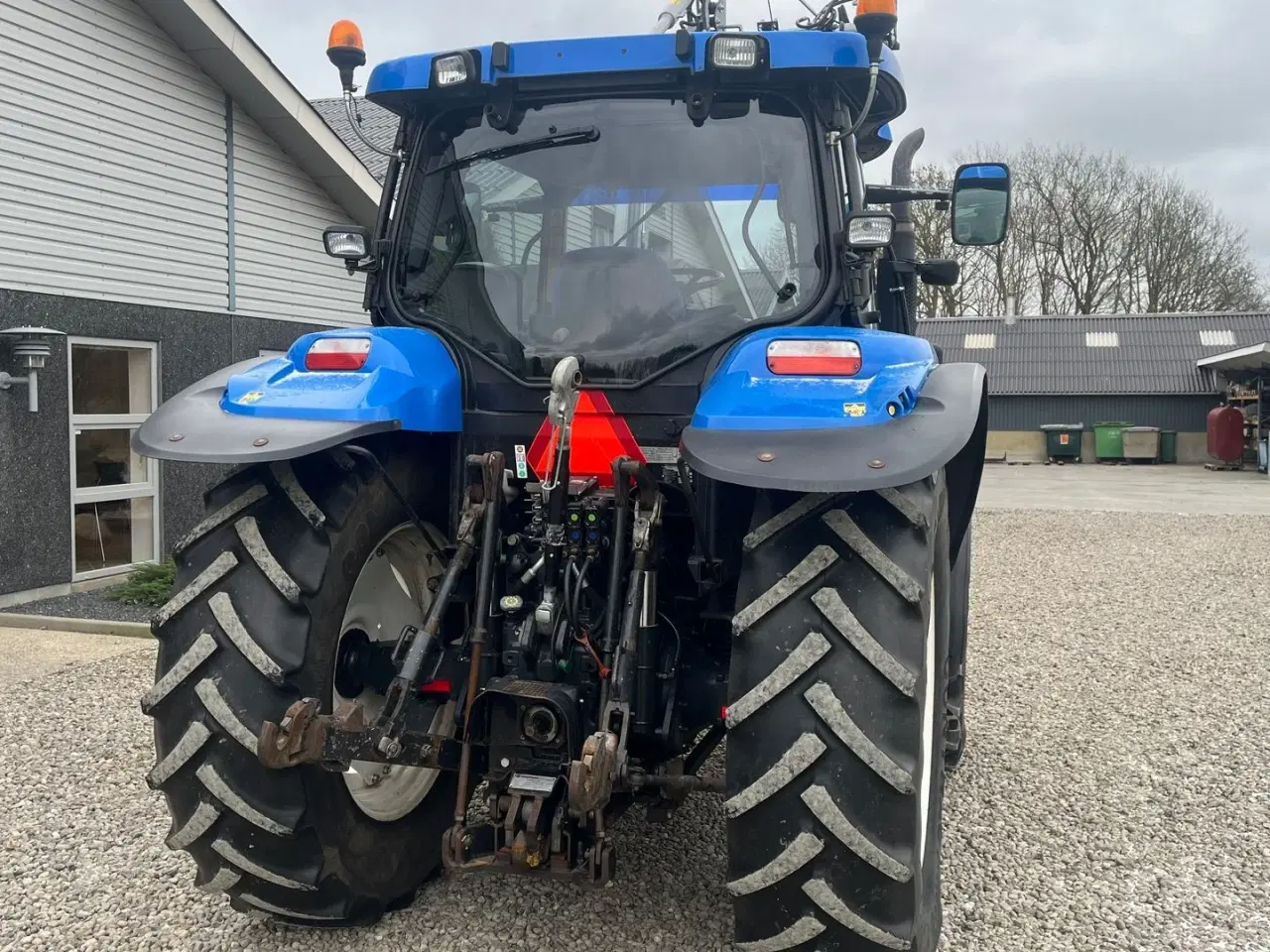 Billede 14 - New Holland T6020 Plus, med frontlæsser
