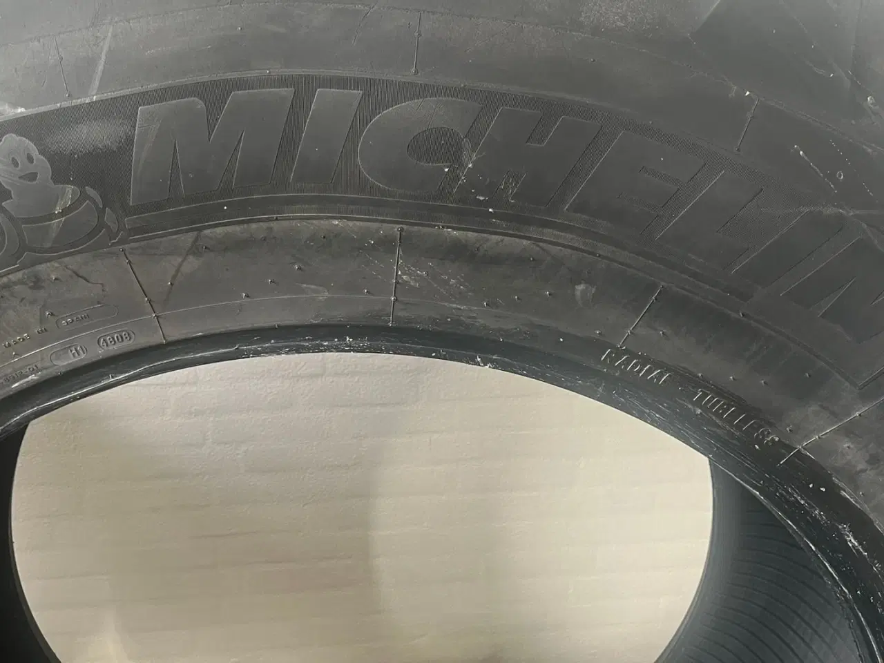 Billede 2 - Michelin 650/65 R38