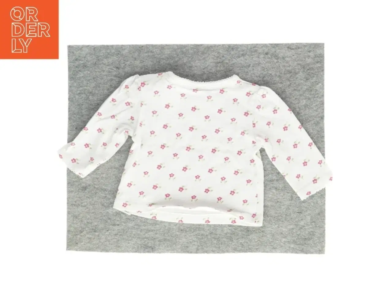 Billede 2 - Bluse med blomster fra Jasper Conran  (str. 0-3 mrd.)