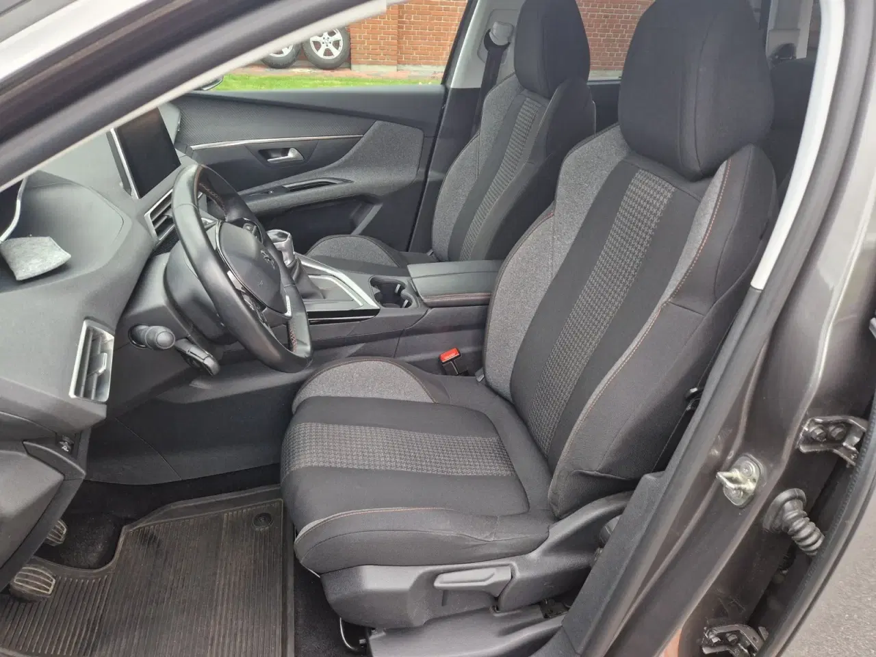 Billede 9 - Peugeot 5008 1,6 BlueHDi 120 Active 7prs