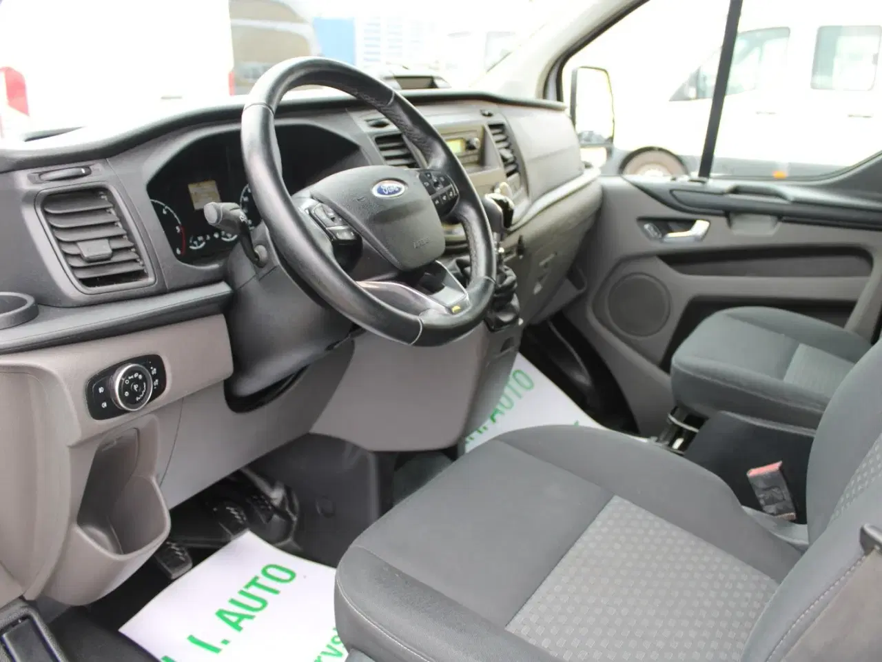 Billede 4 - Ford Transit Custom 320L 2,0 TDCi 130 Trend Mandskabsvogn