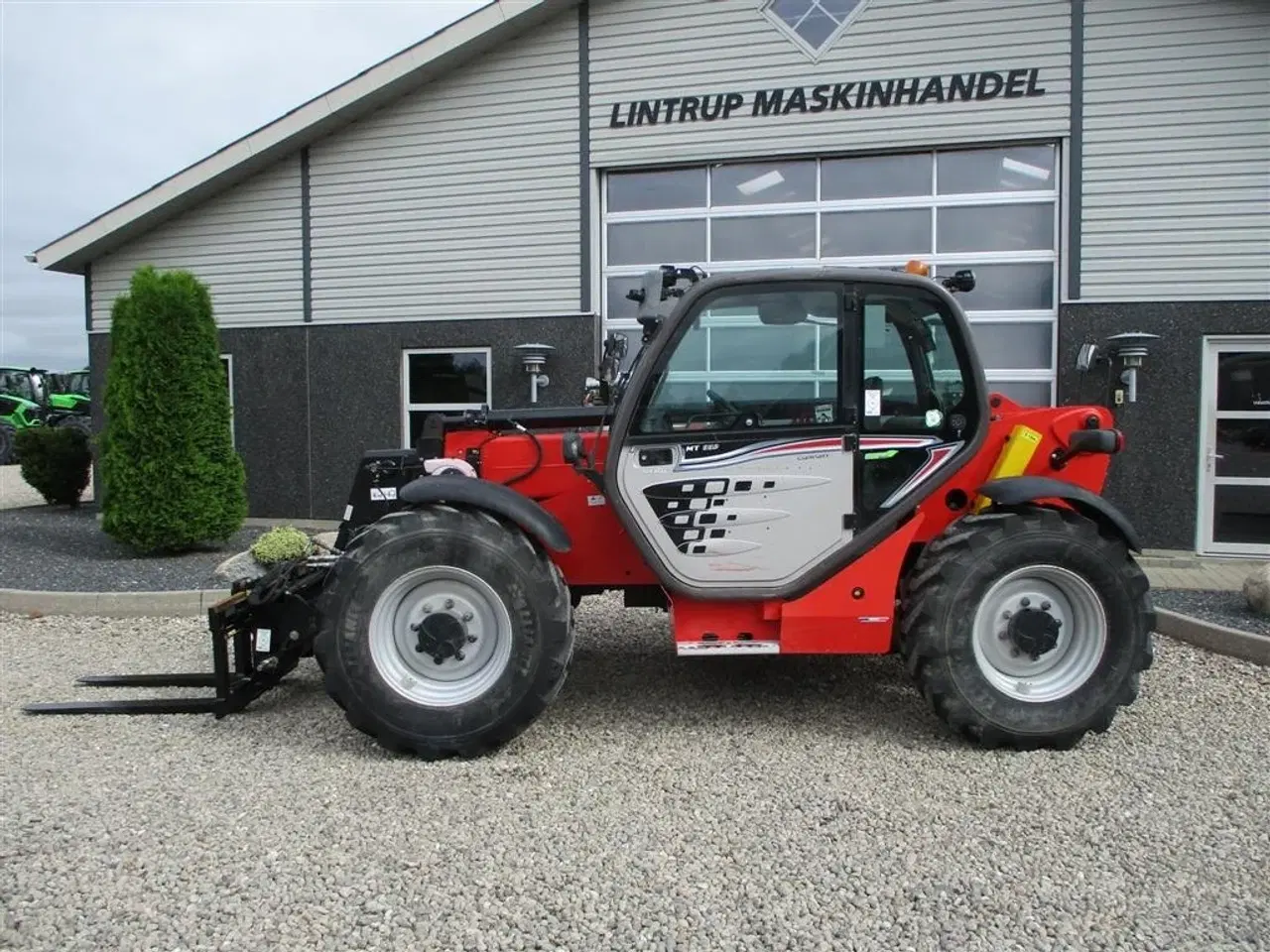 Billede 9 - Manitou MT932 Comfort Dansk maskine, med hydrauliske pallegafler.