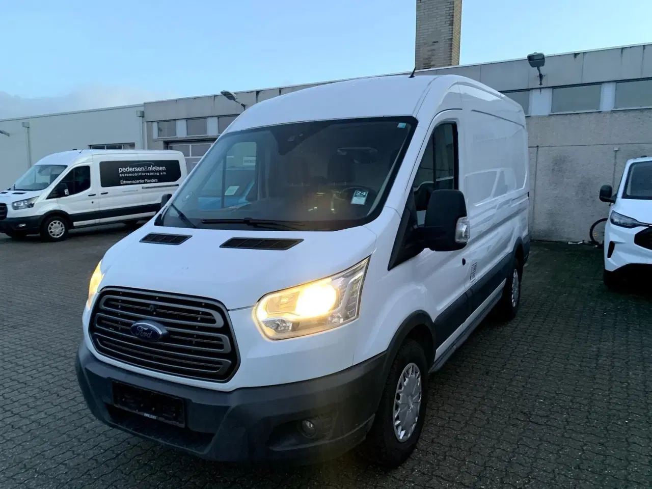 Billede 1 - Ford Transit 300L Van 2,2 TDCi 125 Ambiente FWD