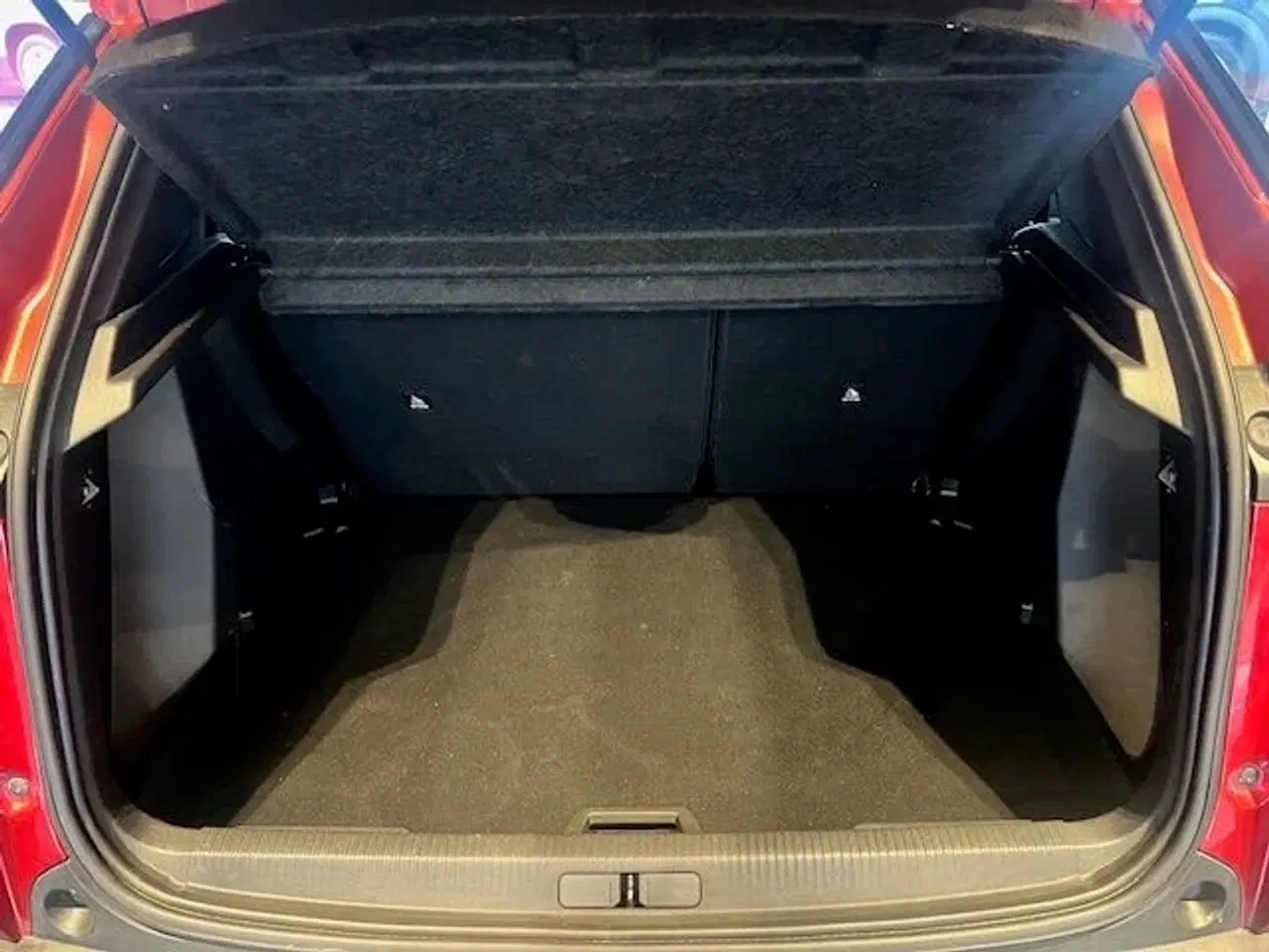 Billede 25 - Peugeot 2008 1,2 PureTech Sportium EAT8 130HK 5d 8g Aut.