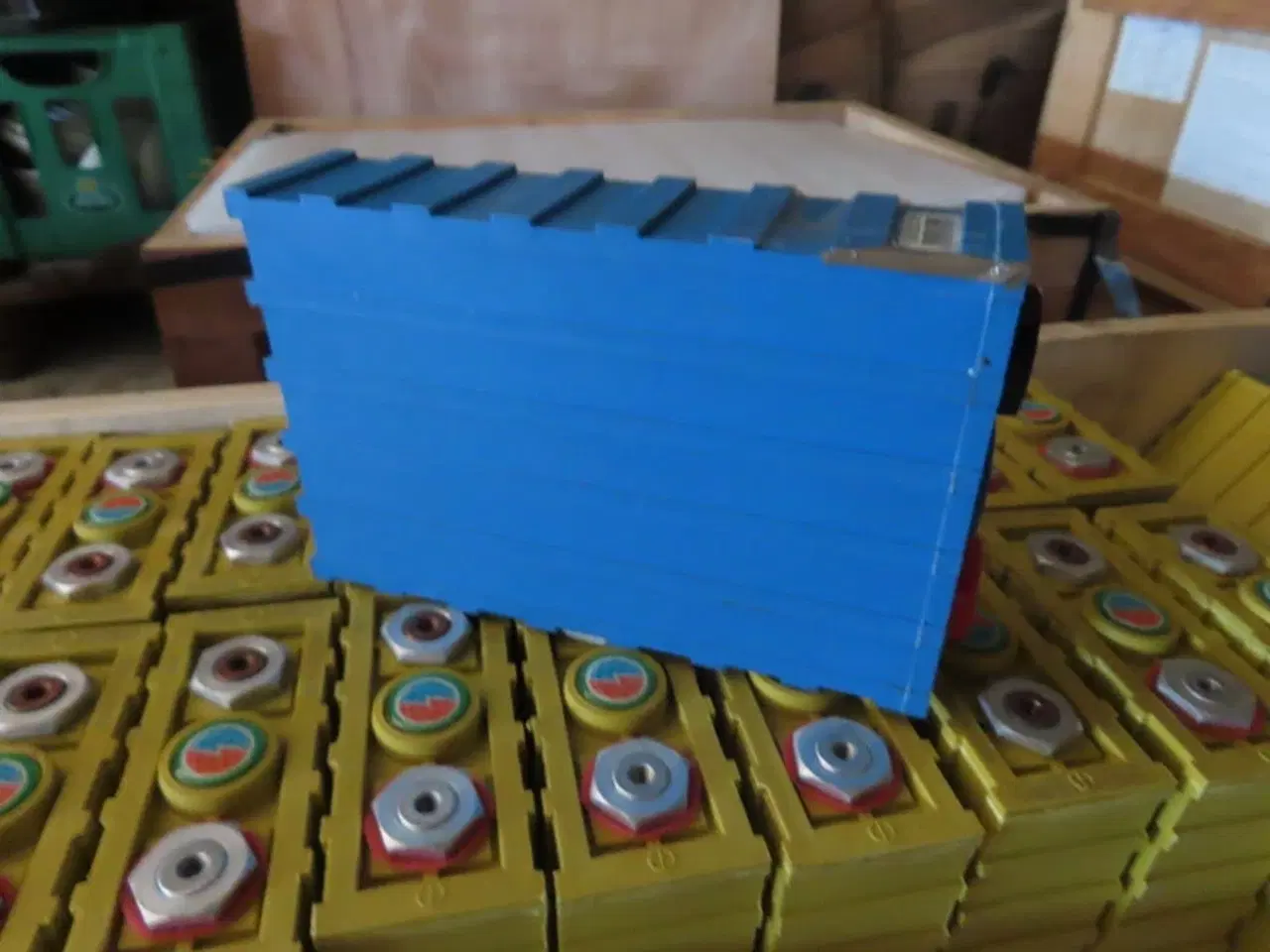 Billede 5 - Kasse med 19 stk lithium ion batterier WINSTON/CALB