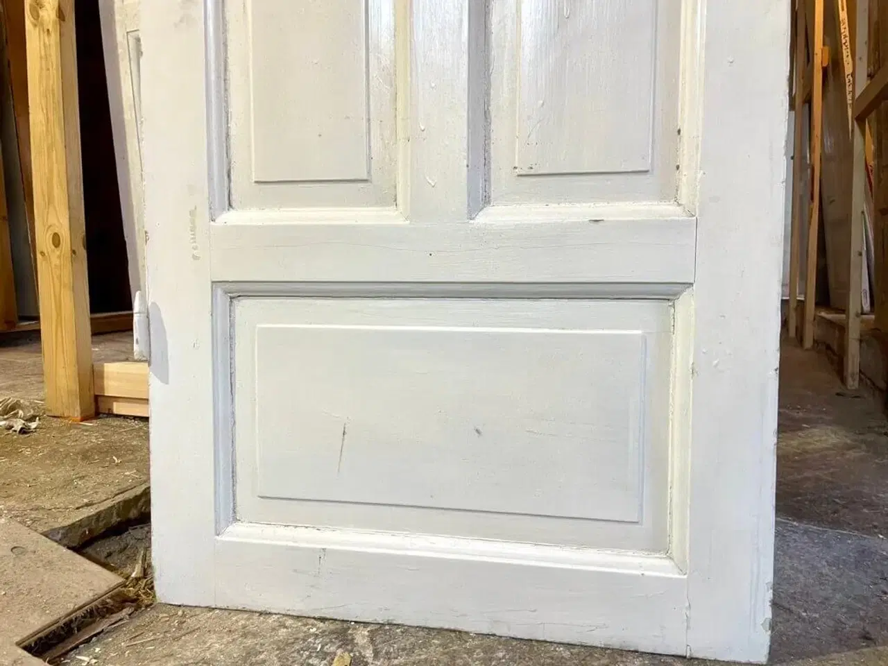 Billede 4 - Original fyldningsdør m. fire felter, u. karm