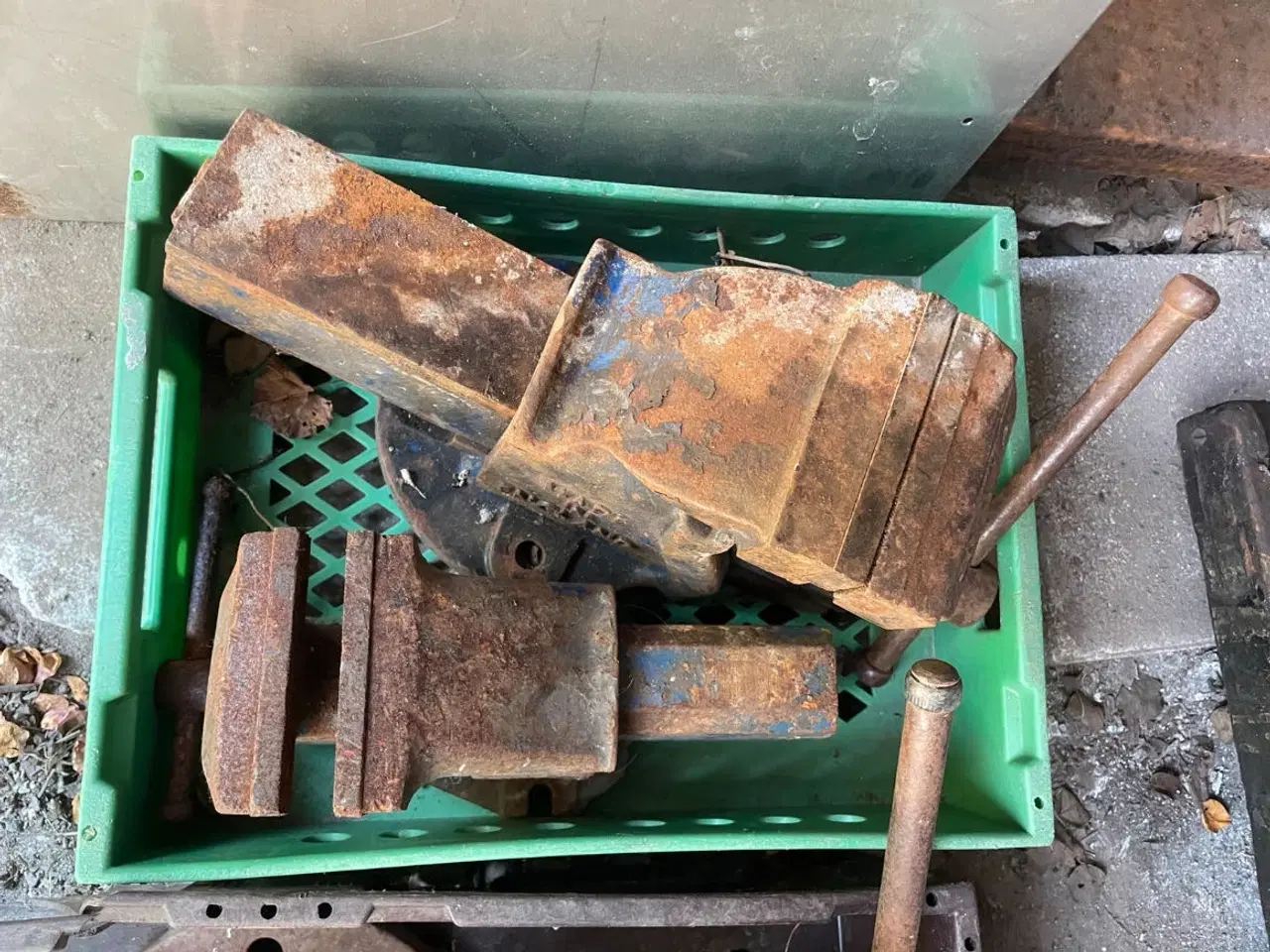 Billede 3 - 4 skruestik til metal arbejde 