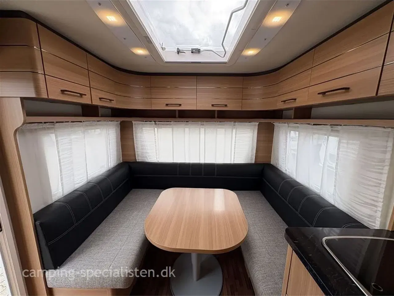Billede 4 - 2017 - LMC Style 460 D   LMC Style 460 D 2017 - Se den hos Camping-Specialisten.dk