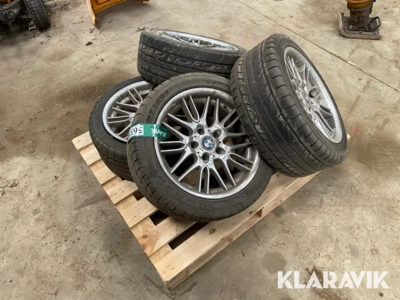 Billede 2 - Sæt BMW originale 17” alufælge med Hankook-dæk 4 styk.