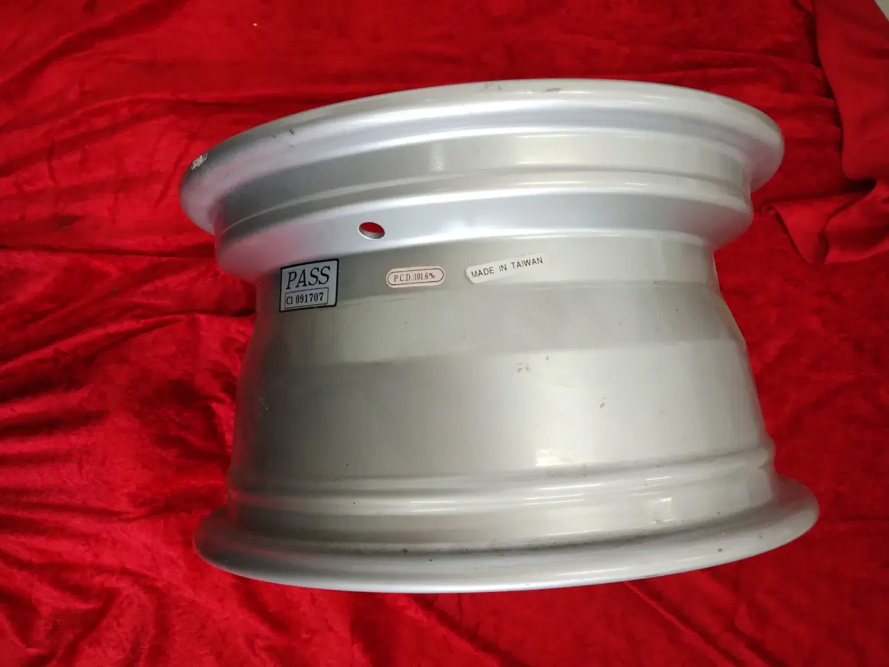 Billede 3 - 1 stk fabriksny 7x13 fælg til bl.a Mini