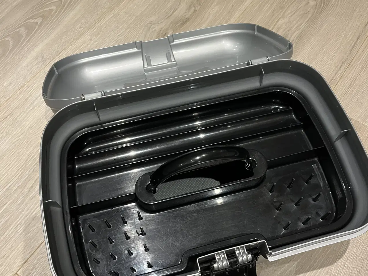 Billede 3 - Curver sykasse