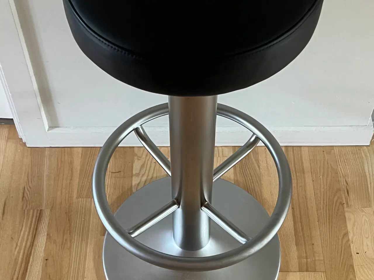 Billede 2 - Bar stol med lædersæde