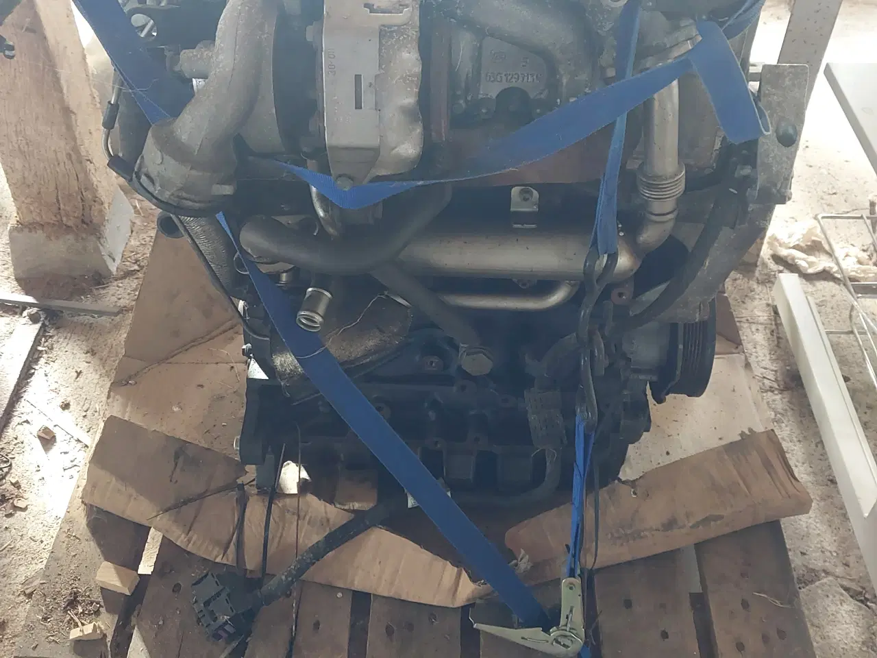 Billede 1 - VW motor 1,9 TDI fra Turan DEFEKT