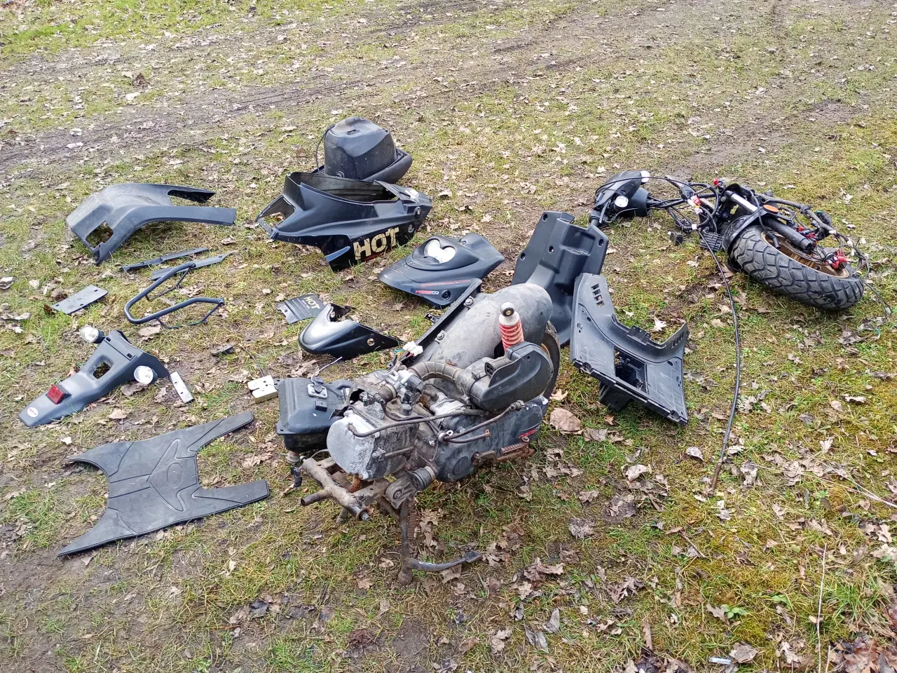 Billede 1 - Dele til Motocr hot 50/Big Max sælges