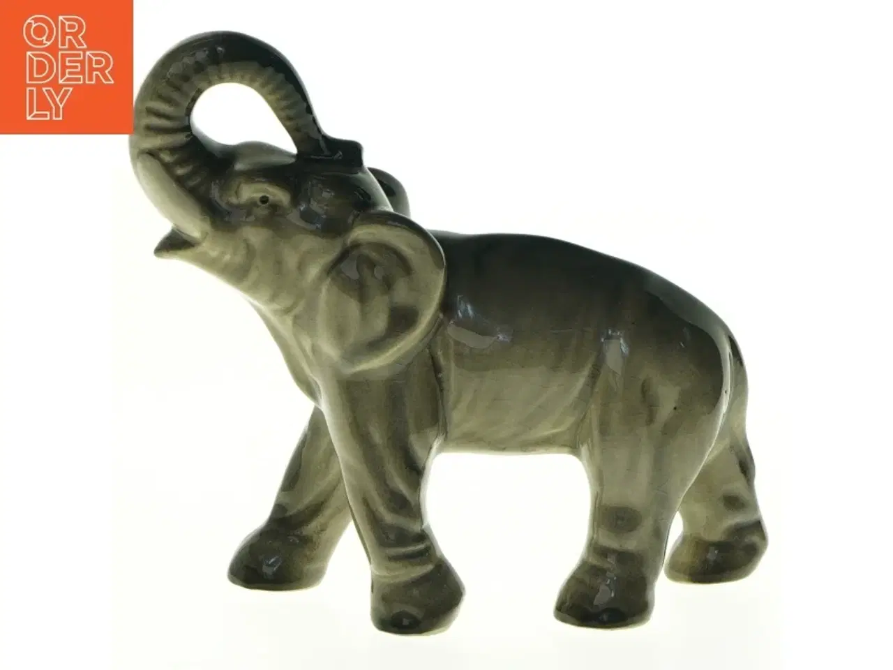 Billede 1 - Elefant med løftet snabel i porcelæn (str. 17 x 15 cm)