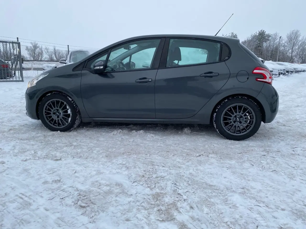 Billede 5 - Peugeot 208 1,6 e-HDi Allure 92HK 5d