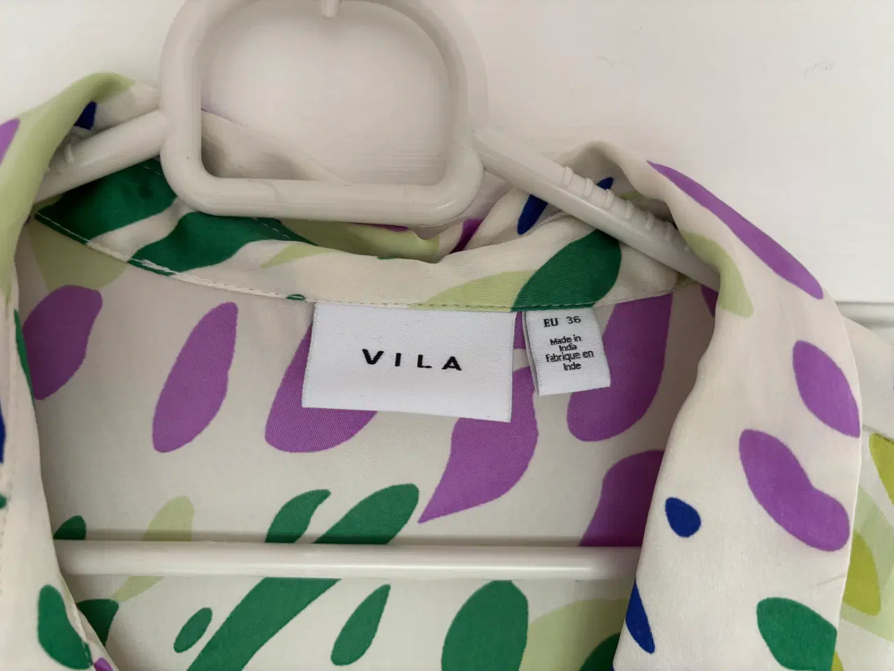 Billede 2 - Lækker Vila  kjole