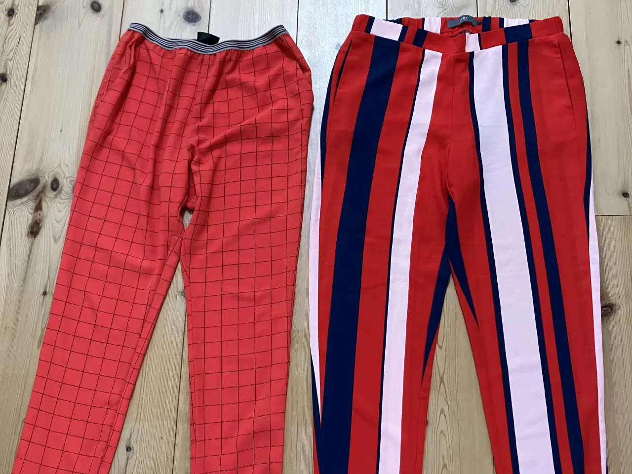 Billede 1 - 2 par røde bukser