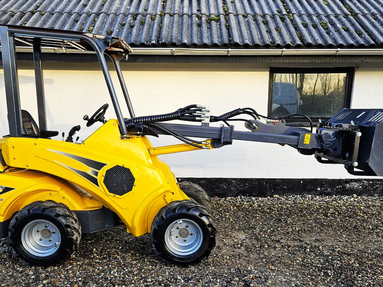 Billede 3 - Eurotrac T11 / fabriksny / Kubota / teleskoparm
