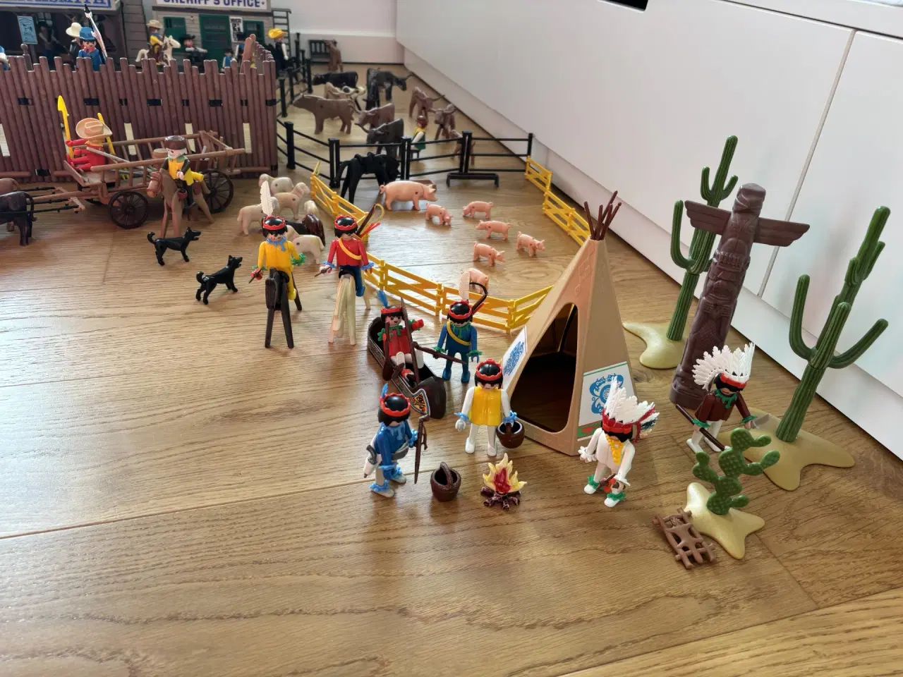 Billede 12 - Playmobil Cowboy og indianer. 