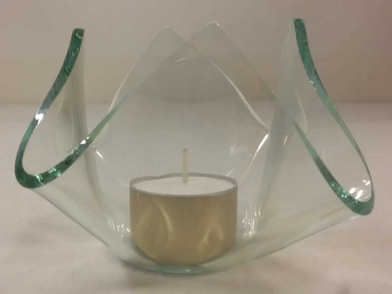 Billede 5 - STJERNEDE FORMEDE GLAS/FYRFAD/BLOMSTER DEKORATION