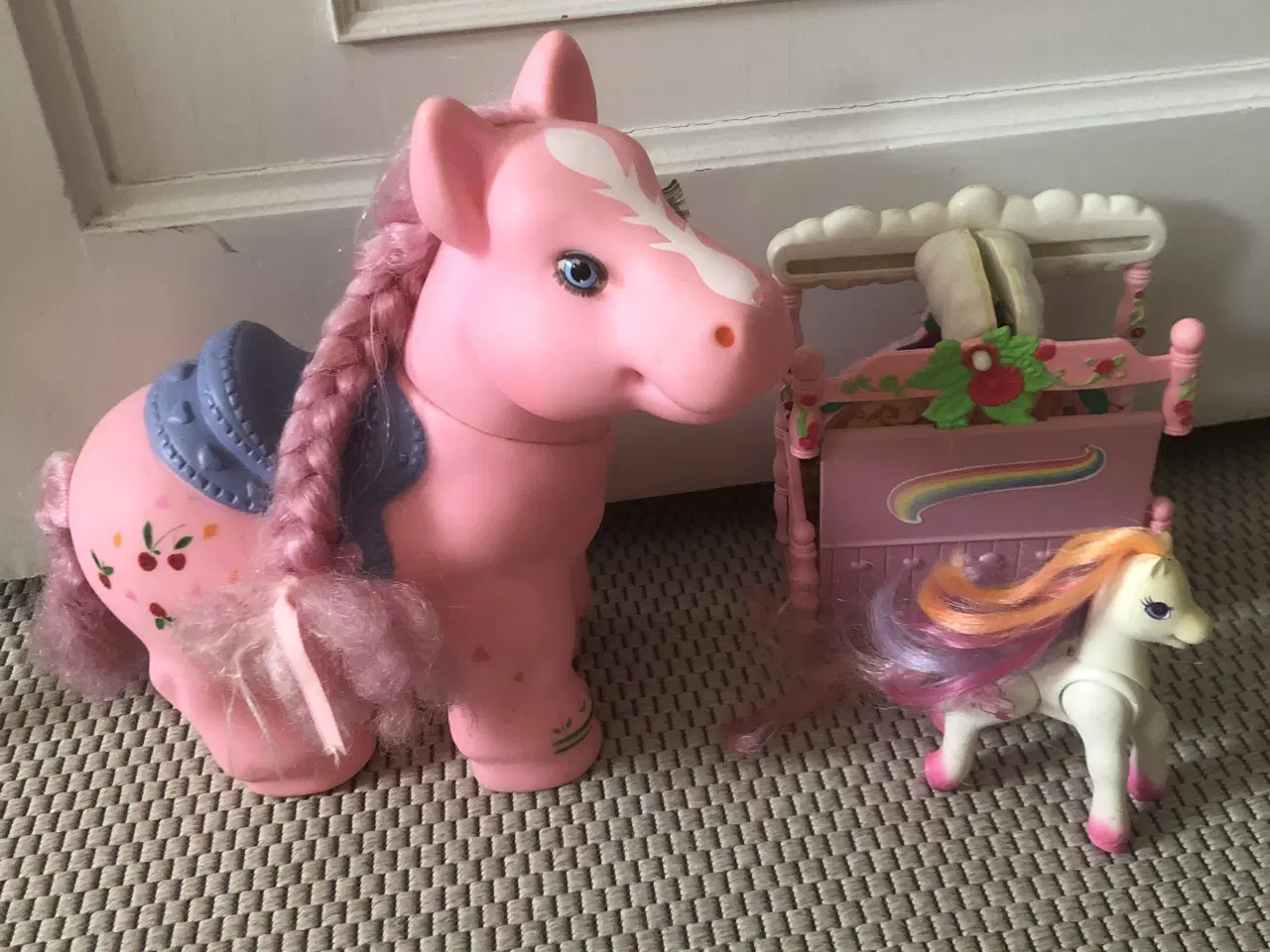 Billede 2 - Heste og lille stald sælges