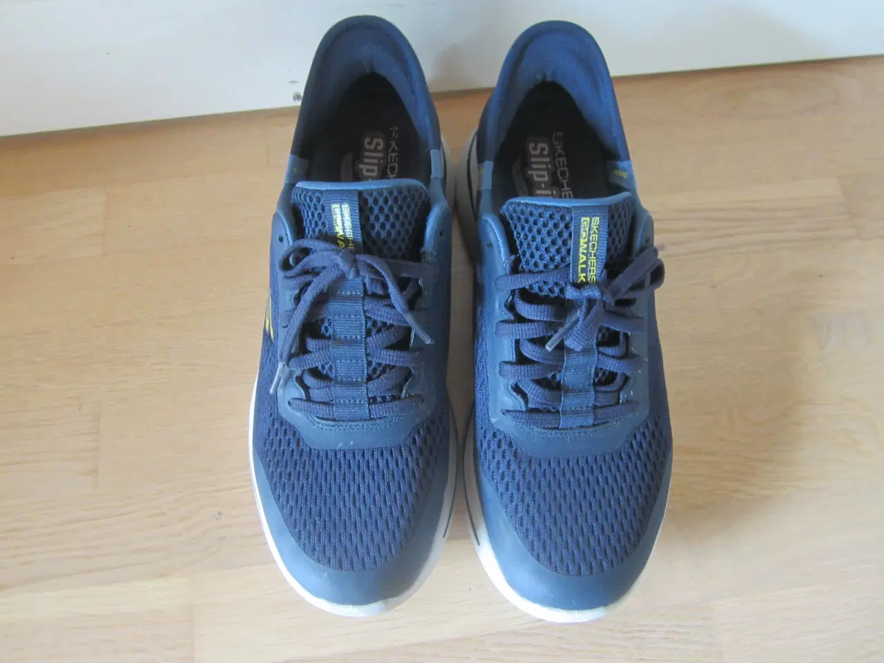 Billede 2 - Fine som nye Skechers slip-inn herresko str 42