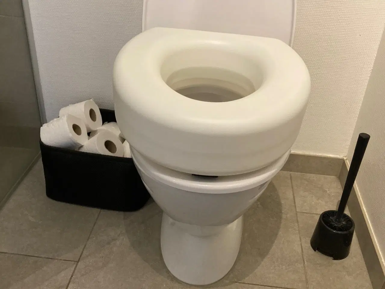 Billede 1 - TOILETSÆDE FORHØJER 12CM