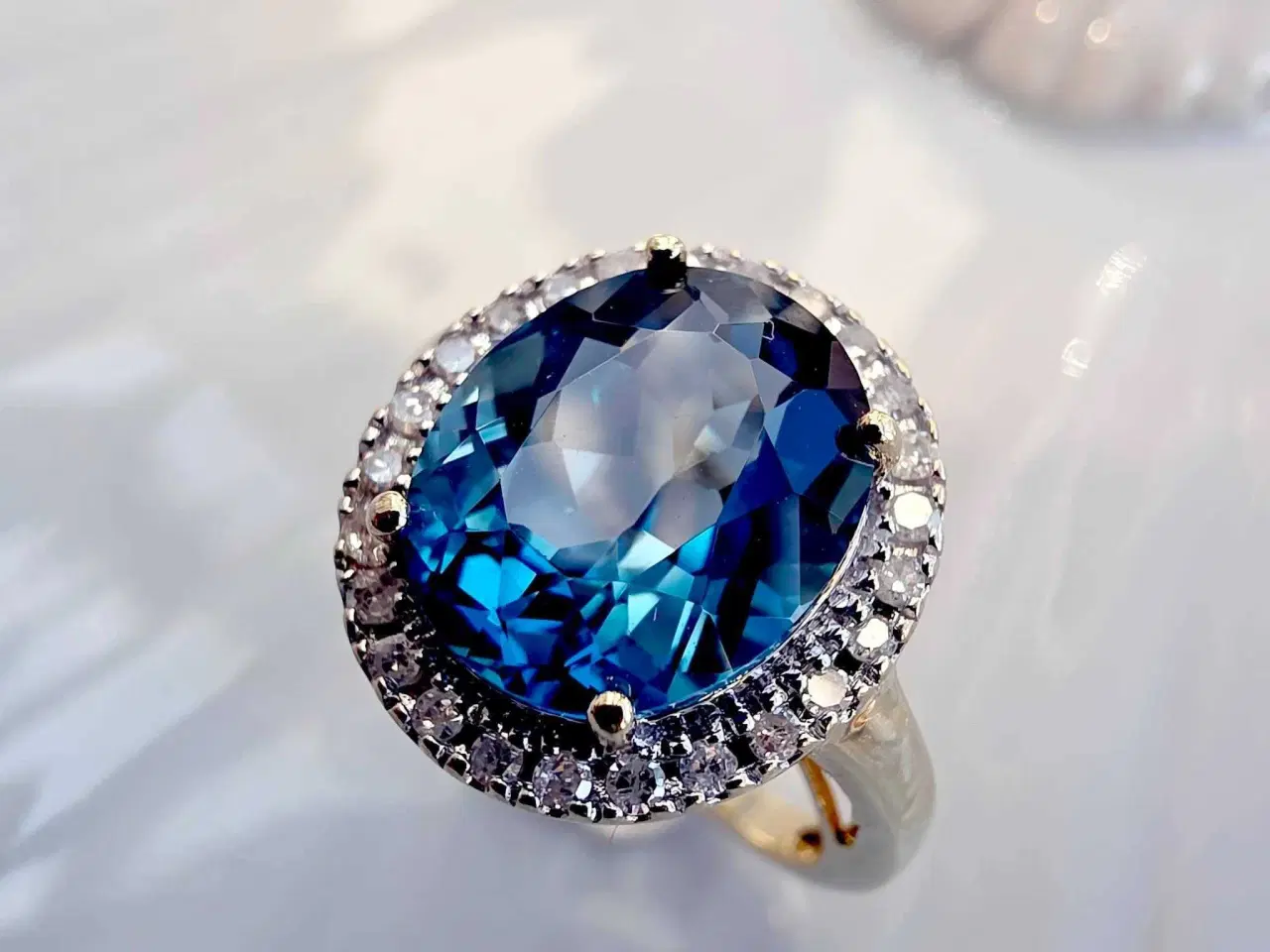 Billede 3 - Stor cocktail statement ring m/brillianter