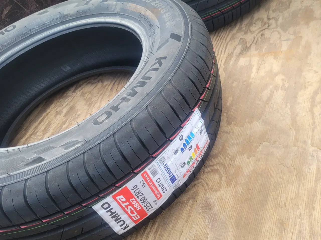 Billede 3 - 225 / 60 ZR 16