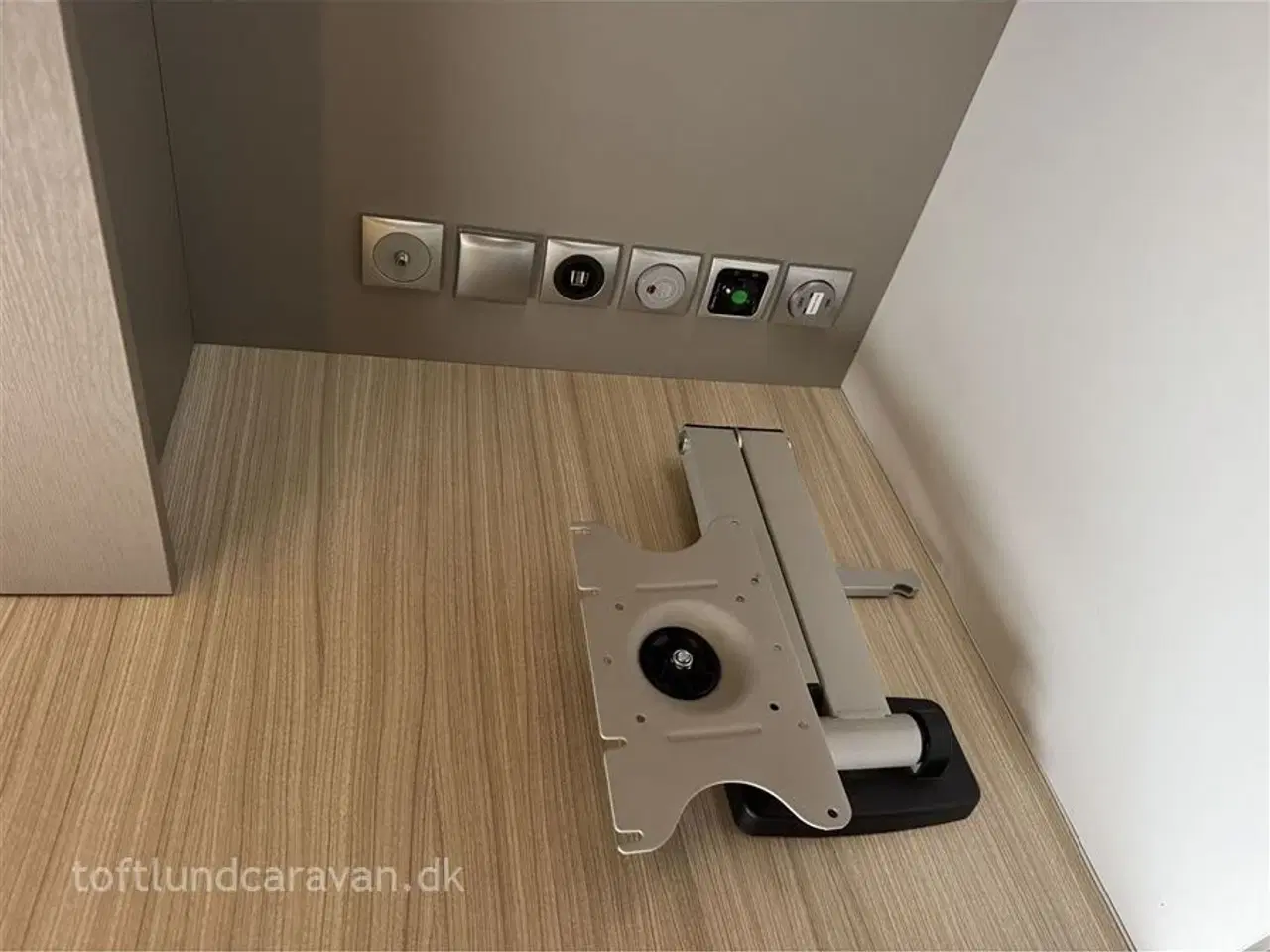 Billede 11 - 2023 - Adria Altea 542 PH Fremtræder som ny, QUEENS-SENG, m/MOVER + KLIMA mv.