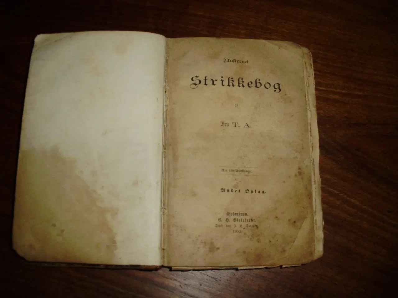 Billede 17 - Handsker, luffer og hovedtøj